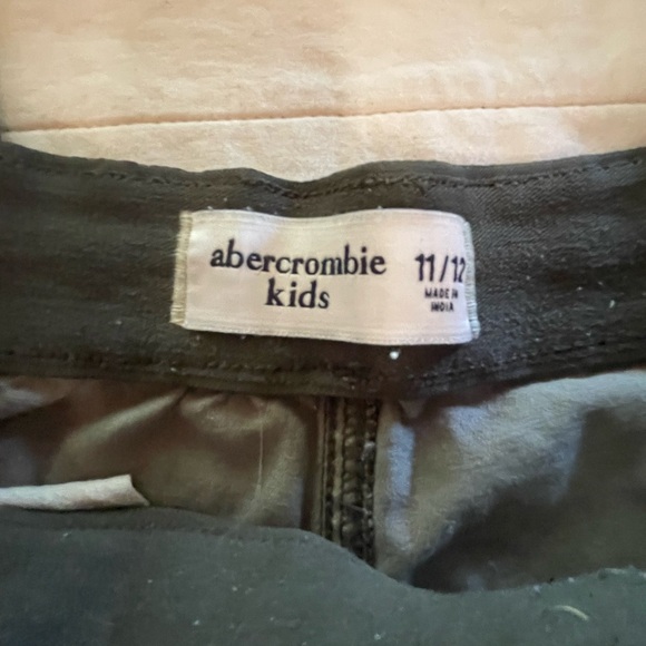 Abercrombie Kids Camouflage Canvas Joggers 11/12 - Picture 2 of 11